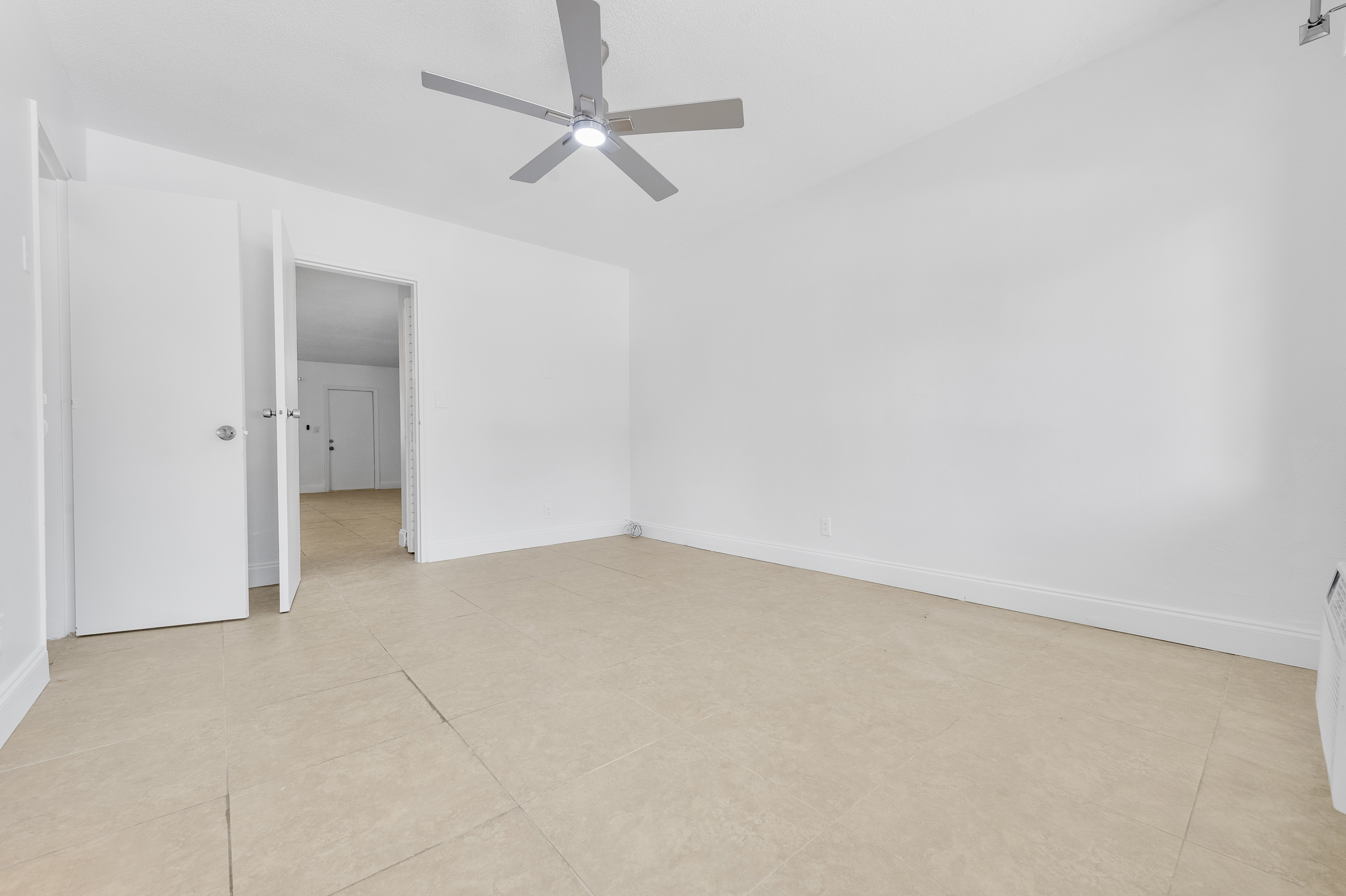 2817 NE 32nd St., #117