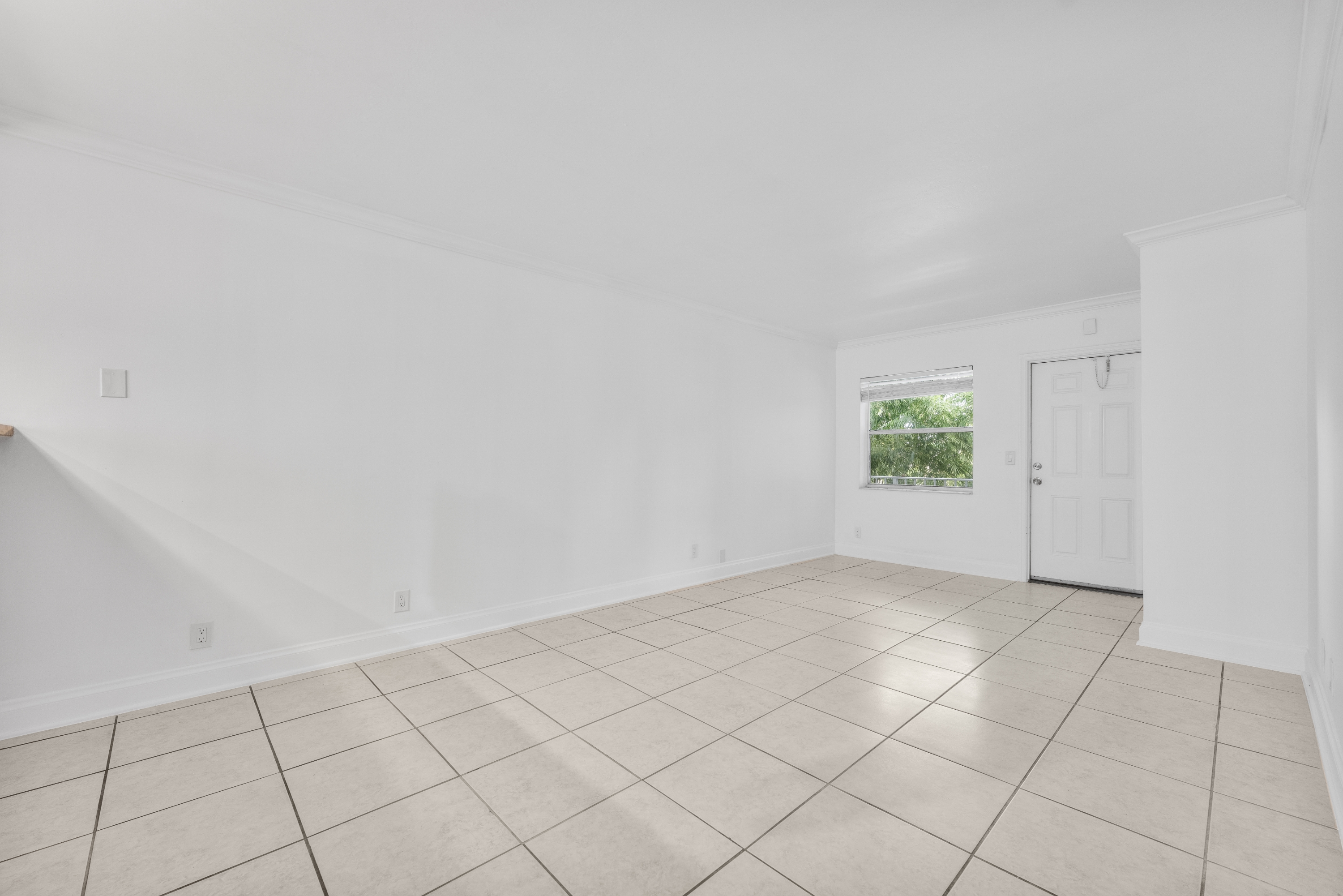 1140 NE 9th Ave, #13